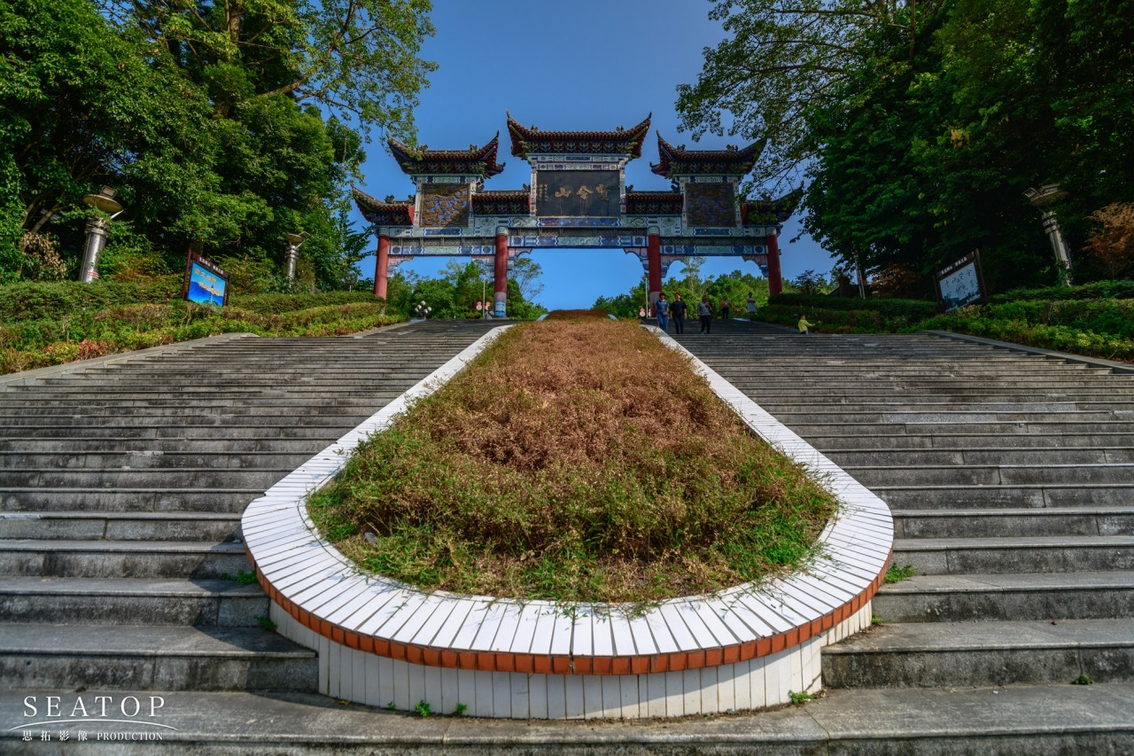 周末小行走，就來爬賢令山！