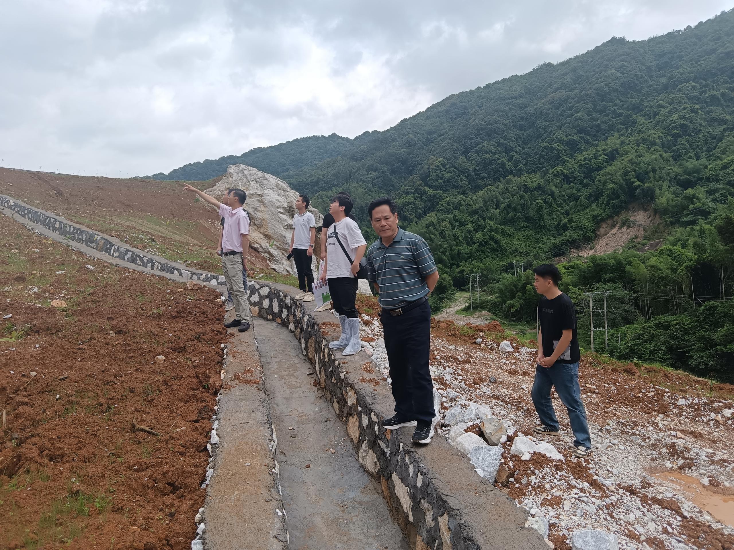 陽(yáng)山縣自然資源局開展礦山生態(tài)修復(fù)項(xiàng)目驗(yàn)收，扎實(shí)推進(jìn)礦山綜合治理三年攻堅(jiān)行動(dòng).wps_1